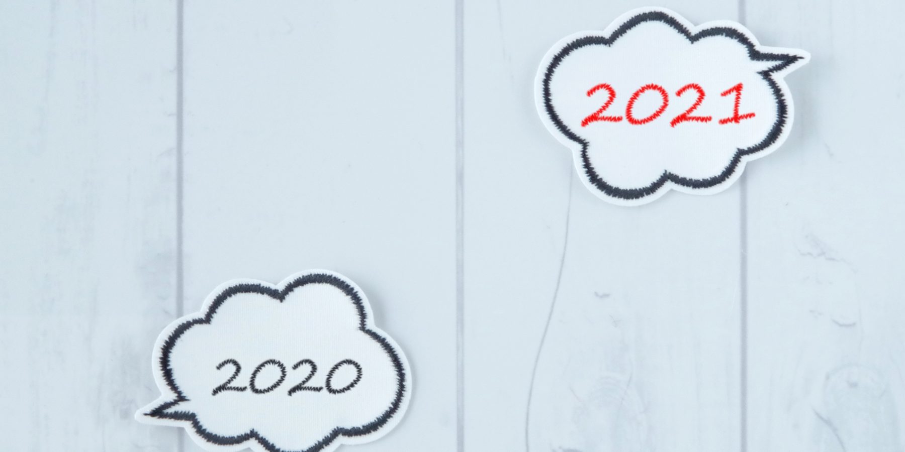 2020年から2021年へ変わっていくイメージ写真
