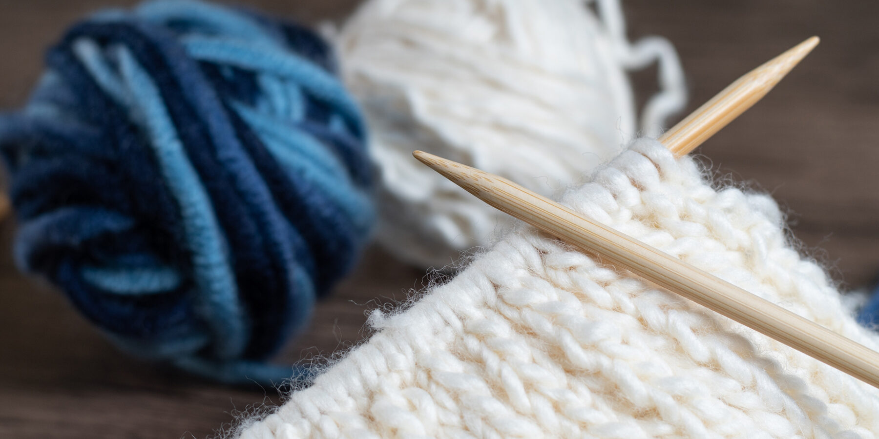 毛糸と編み物のイメージ写真