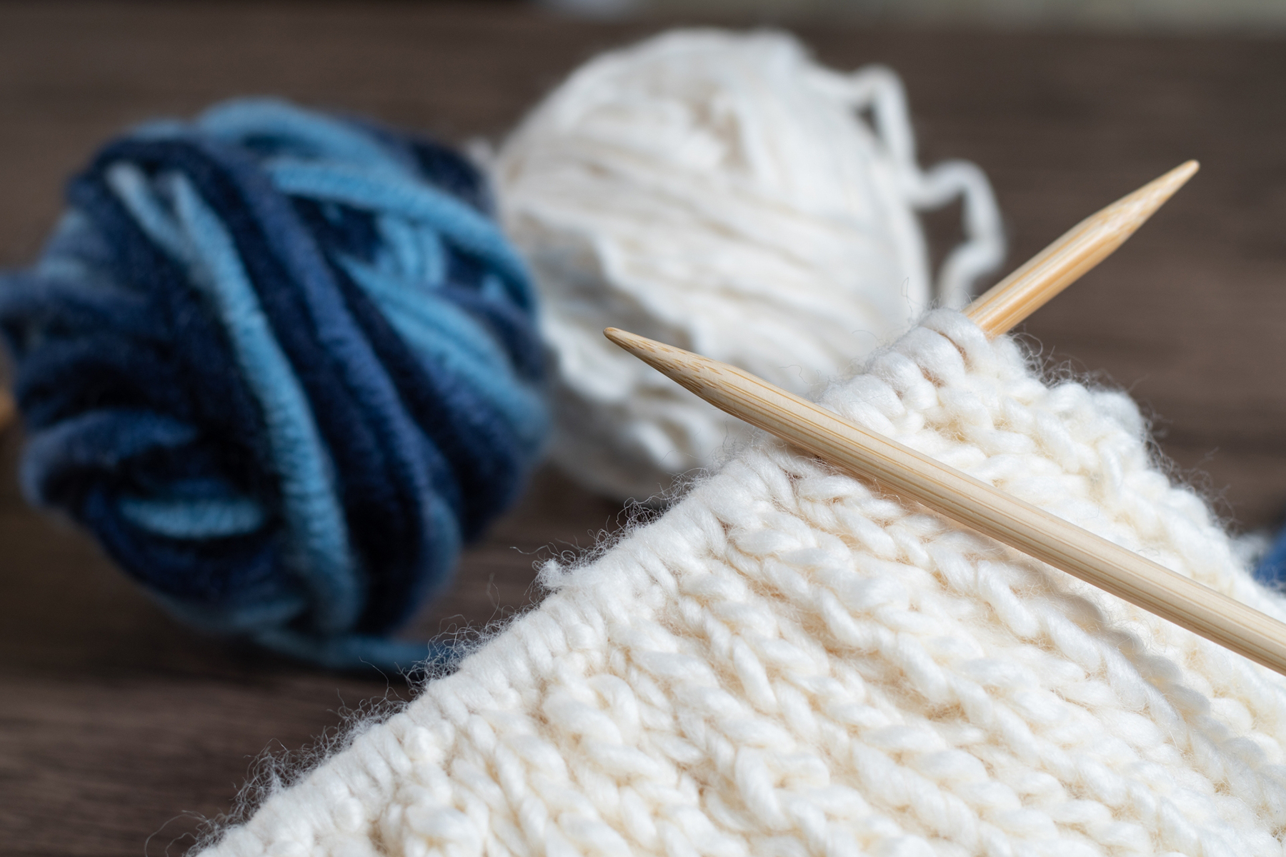 毛糸と編み物のイメージ写真